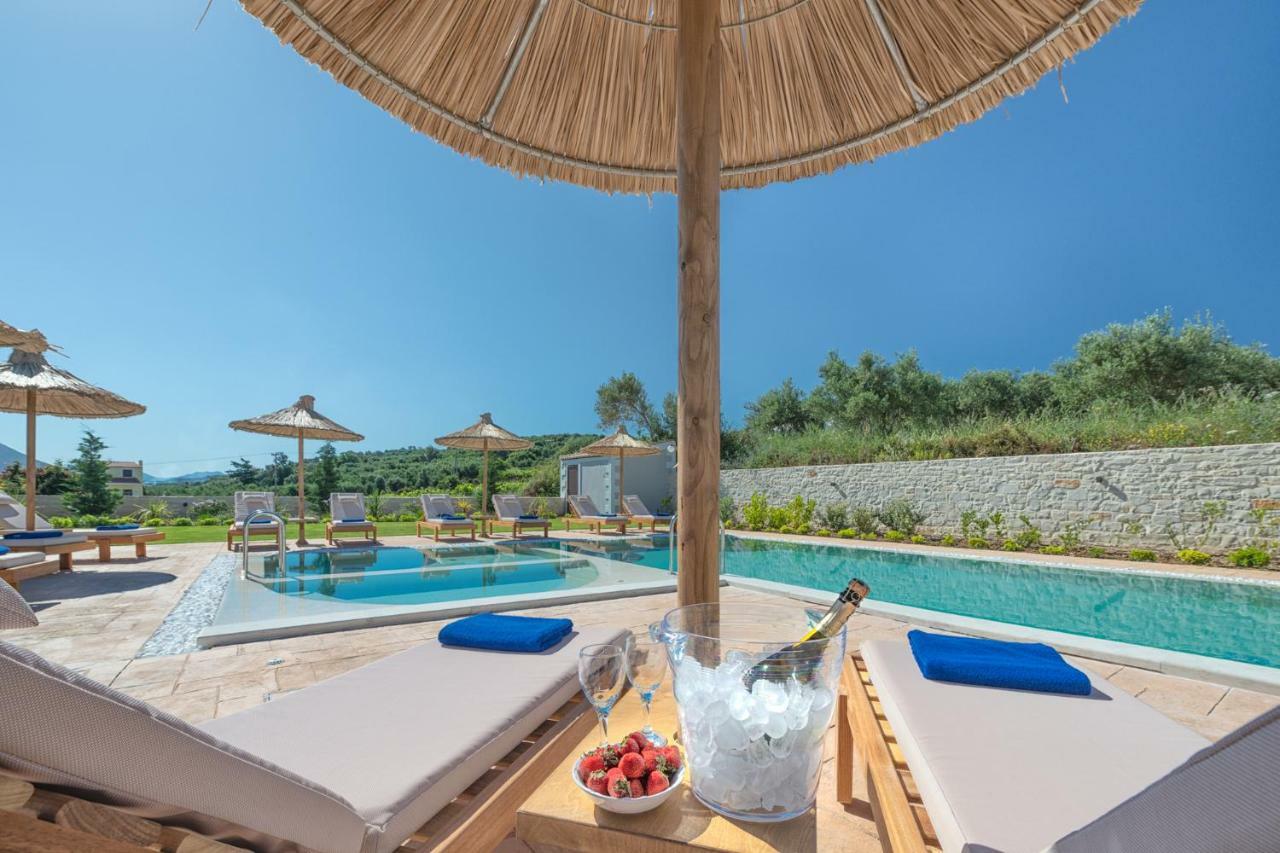 Ivoni Villa, An Iconic Summer Retreat, By Thinkvilla Pérama Kültér fotó